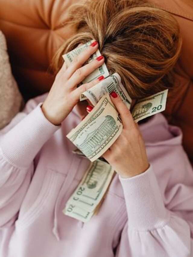 lady with money